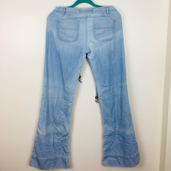 🛍Lucky Brand Chambray Bell Bottom Jeans Mid Rise - Picture 3 of 6